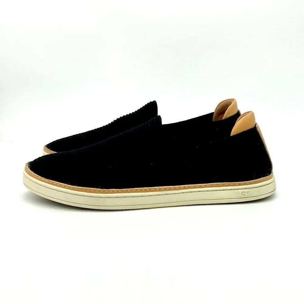 UGG Sammy Slip On - Picture 5 of 9
